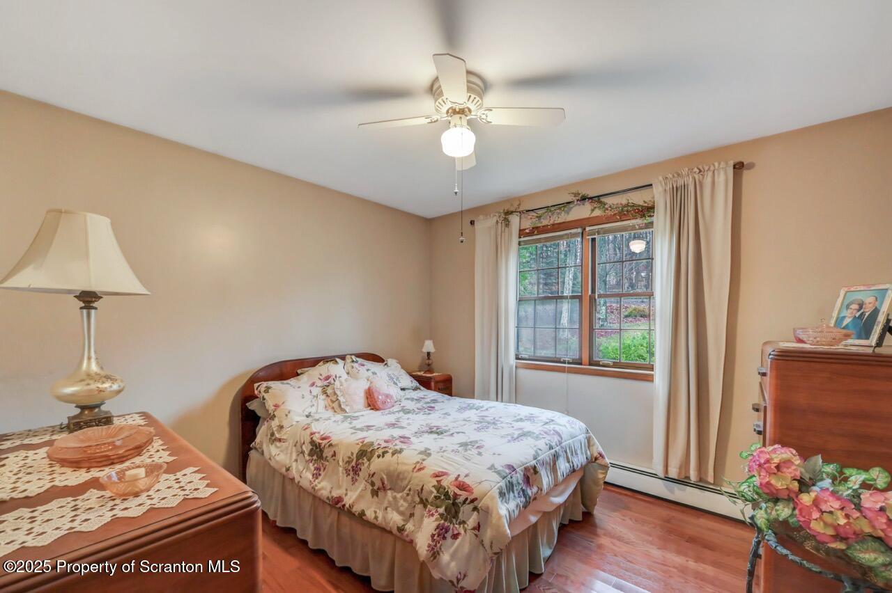 Gouldsboro, Pennsylvania, 18424, United States, 4 Bedrooms Bedrooms, ,3 BathroomsBathrooms,Residential,For Sale,1998512