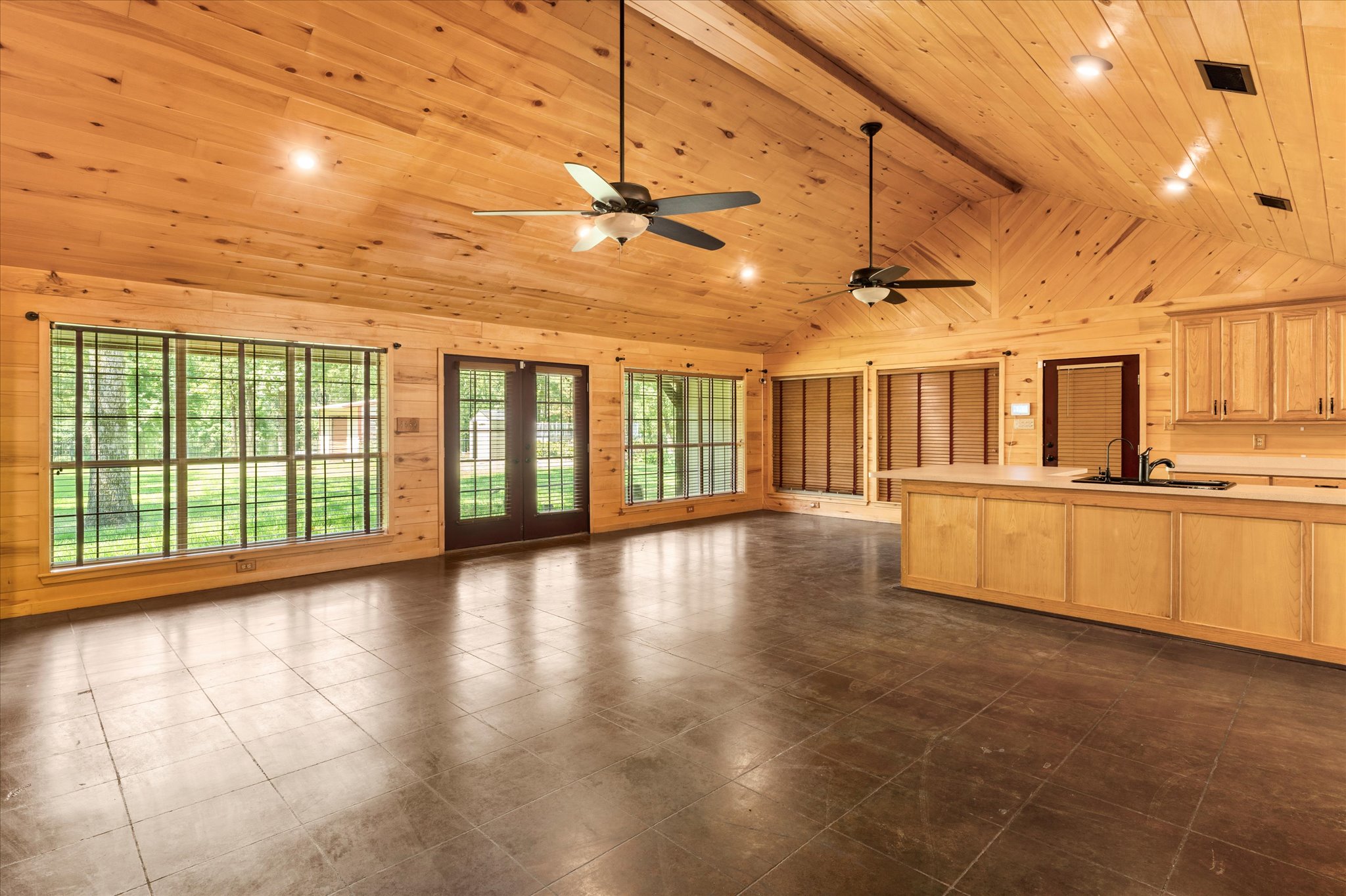 Yantis, Texas, 75497, United States, 3 Bedrooms Bedrooms, ,2 BathroomsBathrooms,Residential,For Sale,1921706