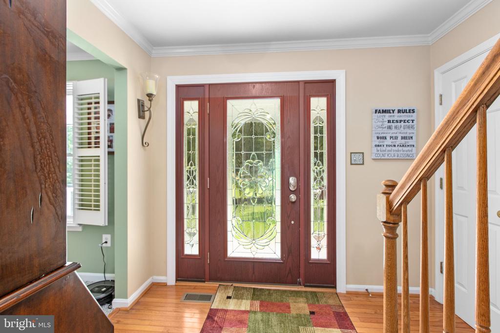 Fredericksburg, Virginia, 22406, United States, 4 Bedrooms Bedrooms, ,3 BathroomsBathrooms,Residential,For Sale,1914060