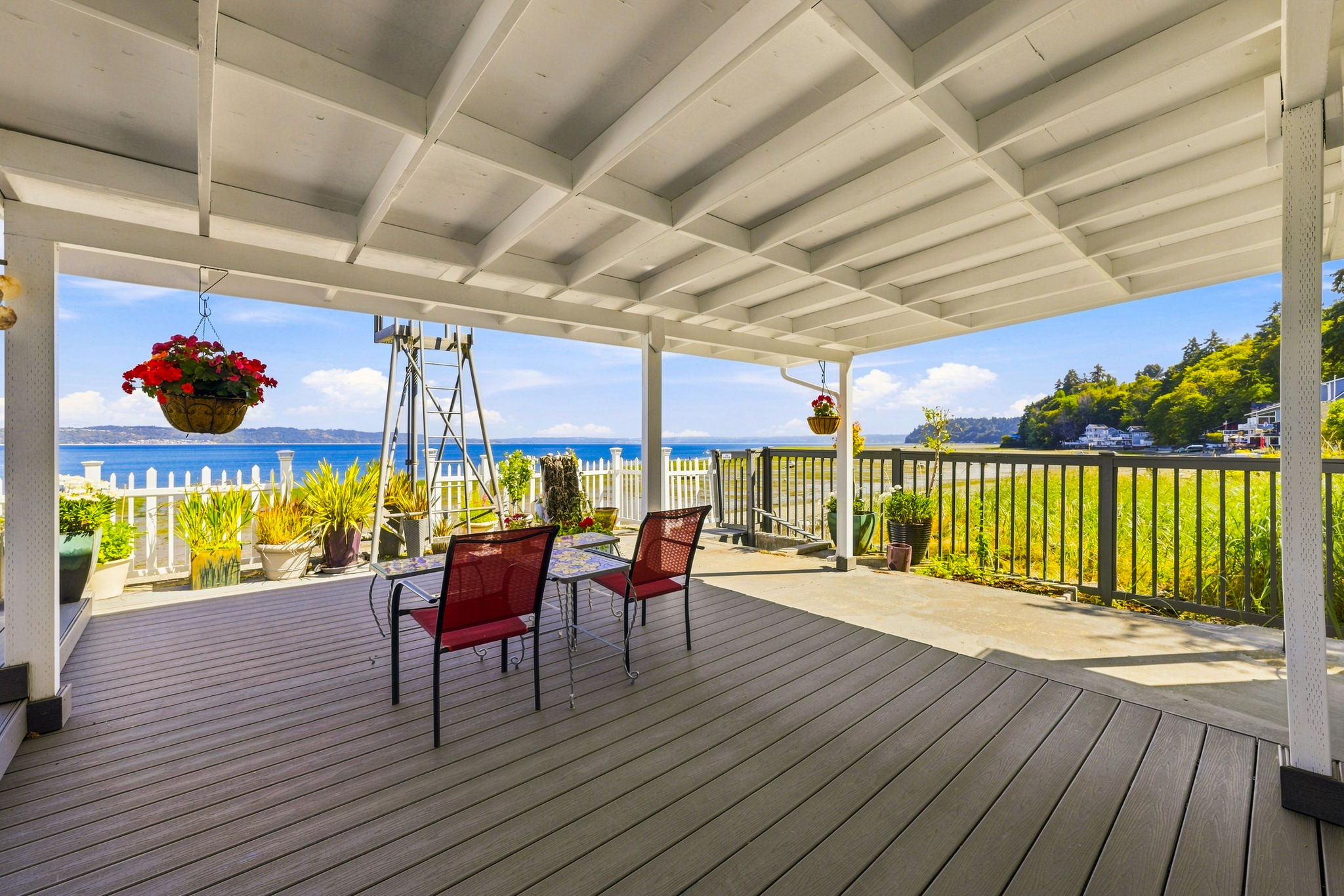  1626 Beach Dr NE, Tacoma, WA 98422 - 物件實景