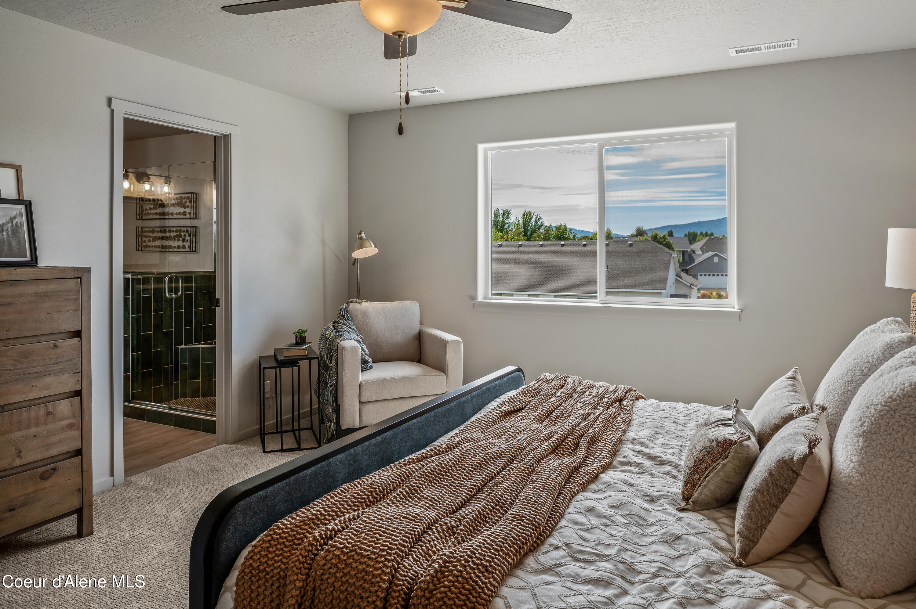 Rathdrum, Idaho, 83858, United States, 3 Bedrooms Bedrooms, ,3 BathroomsBathrooms,Residential,For Sale,1751512