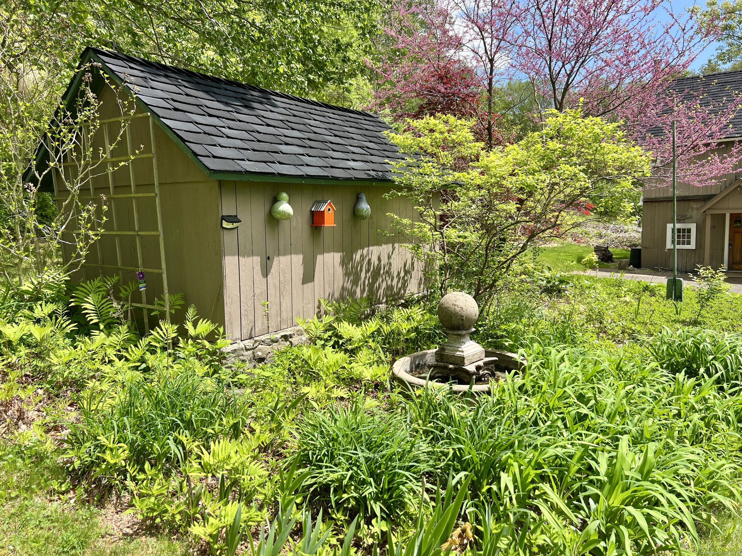 East Haddam, Connecticut, 06423, United States, 3 Bedrooms Bedrooms, ,2 BathroomsBathrooms,Residential,For Sale,1840109