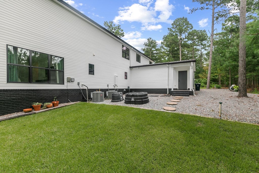 Webb, Alabama, 36376, United States, 3 Bedrooms Bedrooms, ,3 BathroomsBathrooms,Residential,For Sale,1917089
