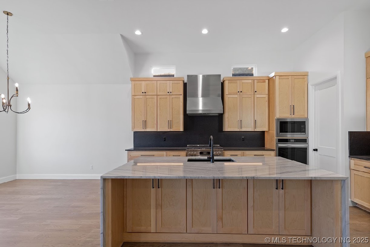 Glenpool, Oklahoma, 74033, United States, 4 Bedrooms Bedrooms, ,4 BathroomsBathrooms,Residential,For Sale,1995692