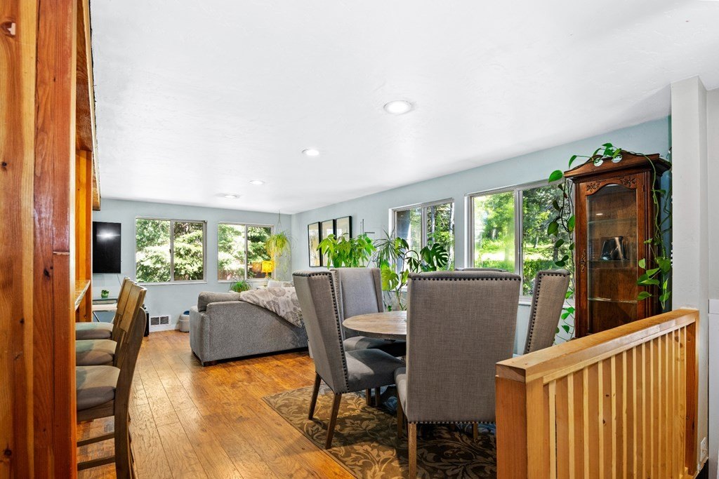 McCall, Idaho, 83638, United States, 3 Bedrooms Bedrooms, ,2 BathroomsBathrooms,Residential,For Sale,2049028