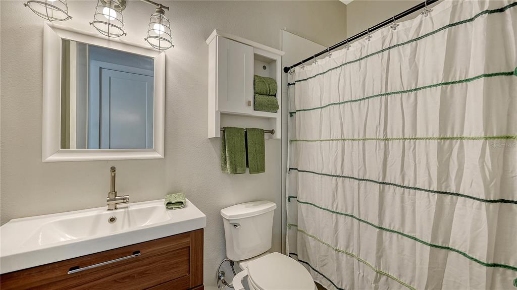 Sarasota, Florida, 34240, United States, 4 Bedrooms Bedrooms, ,4 BathroomsBathrooms,Residential,For Sale,1987822