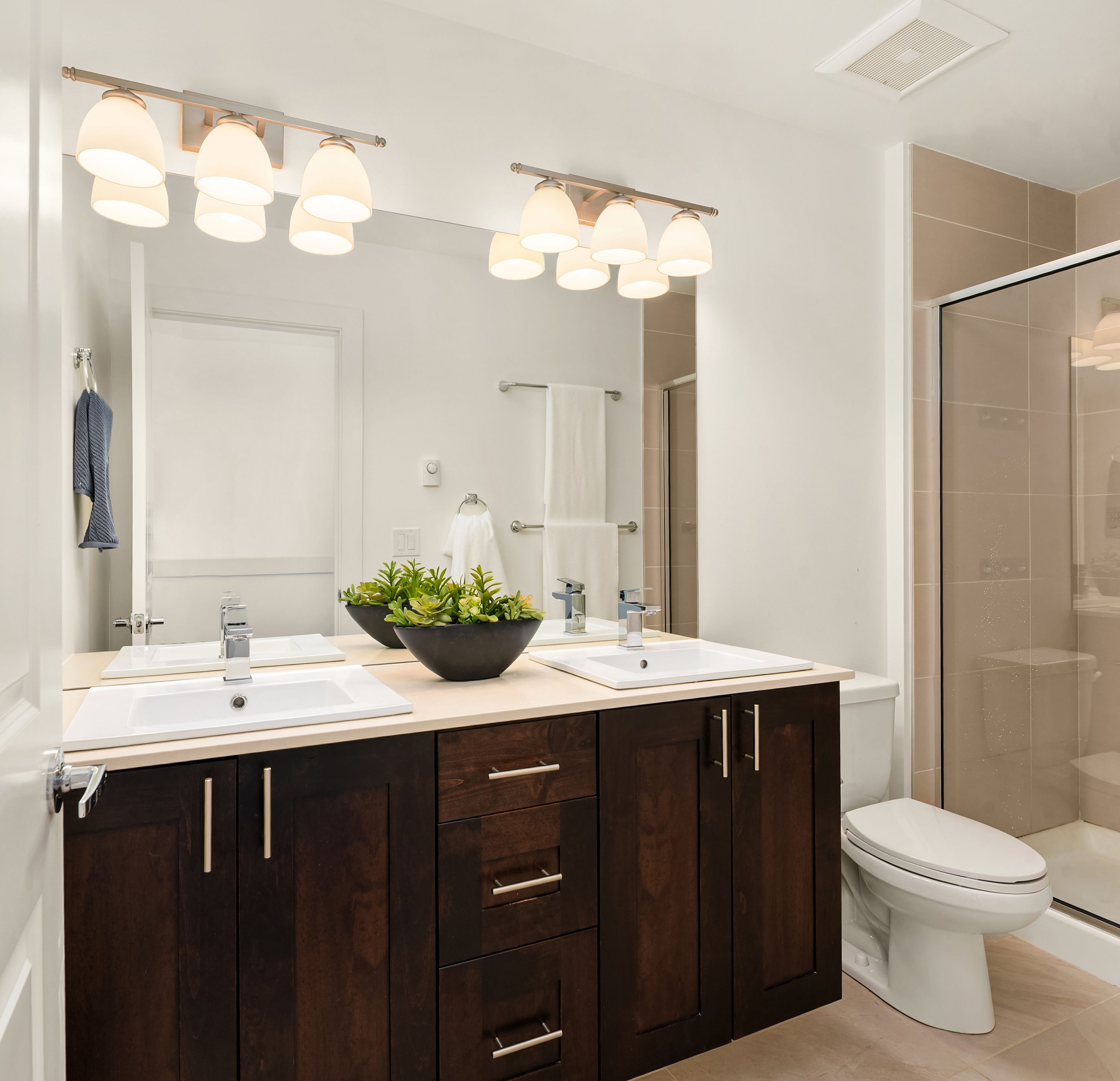  3631 Courtland Place S Unit #B, Seattle, WA 98144 - 物件實景