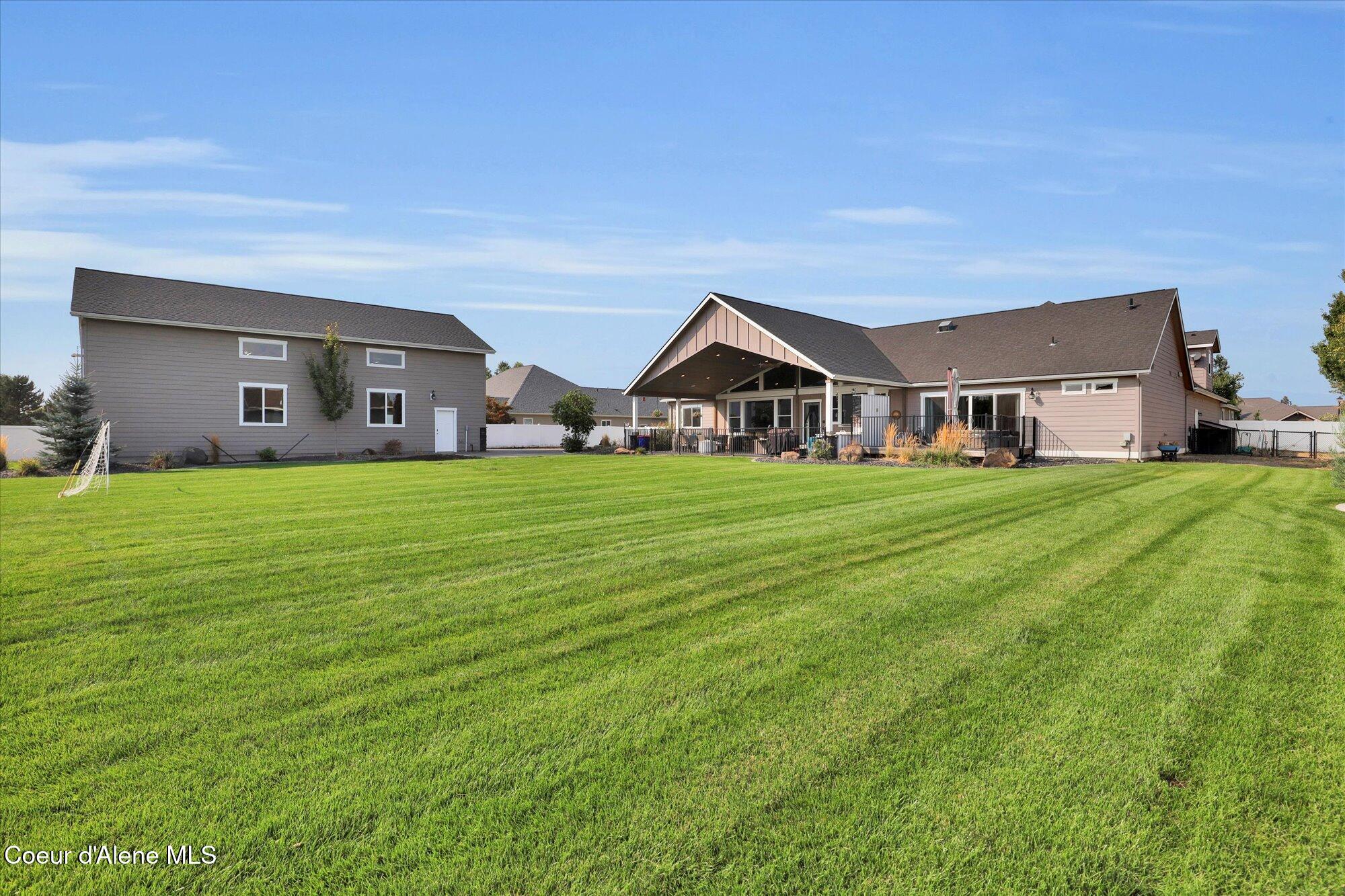 Post Falls, Idaho, 83854, United States, 5 Bedrooms Bedrooms, ,5 BathroomsBathrooms,Residential,For Sale,1981569