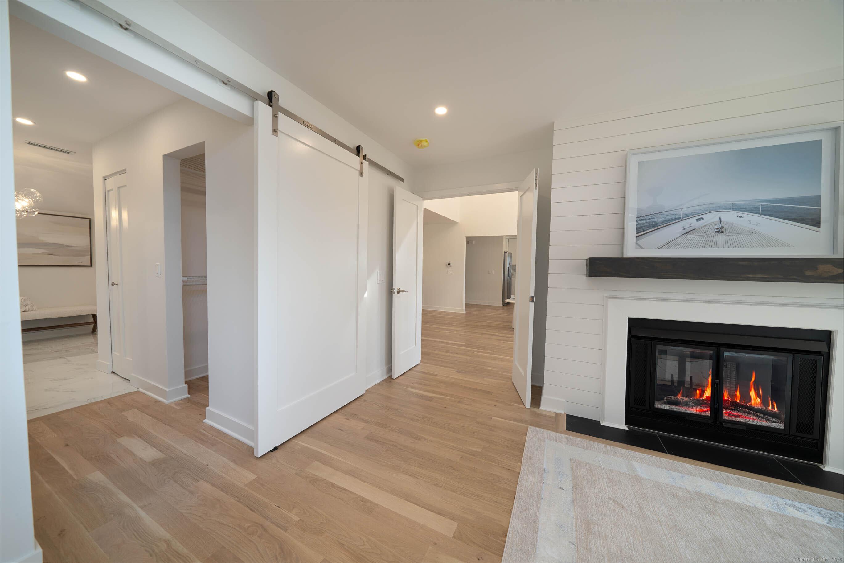 Branford, Connecticut, 06405, United States, 2 Bedrooms Bedrooms, ,3 BathroomsBathrooms,Residential,For Sale,1992436