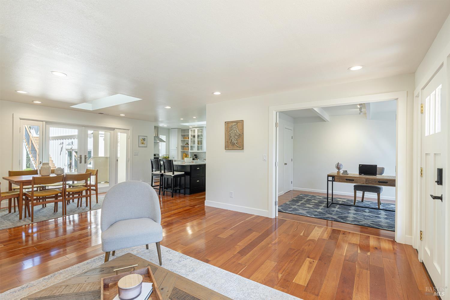 Glen Ellen, California, 95442, United States, 4 Bedrooms Bedrooms, ,3 BathroomsBathrooms,Residential,For Sale,1904205