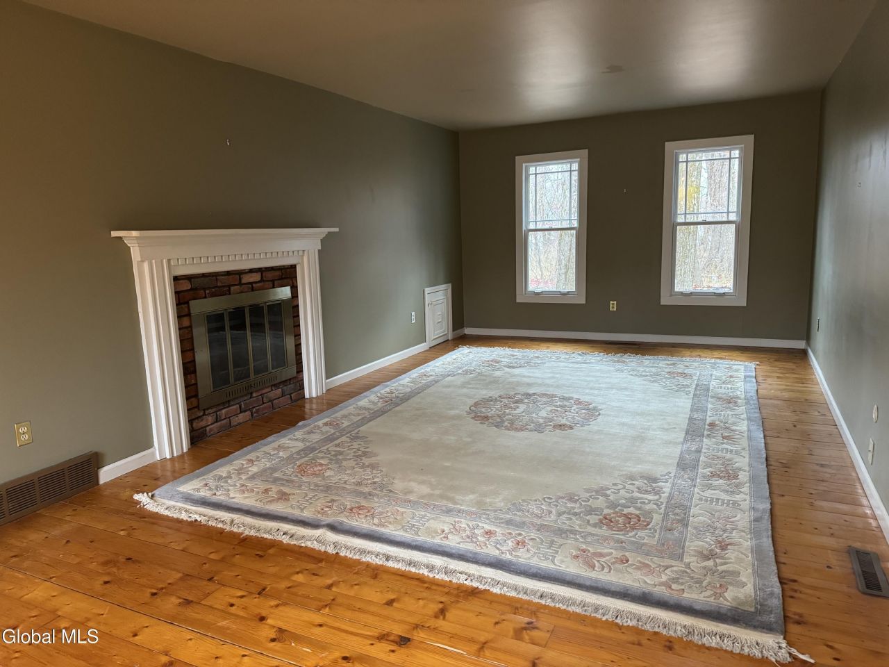 Rexford, New York, 12148, United States, 3 Bedrooms Bedrooms, ,3 BathroomsBathrooms,Residential,For Sale,2001928