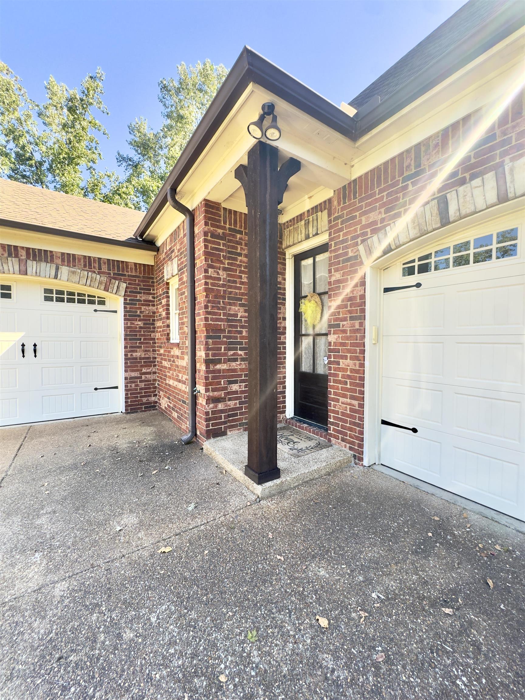 Eads, Tennessee, 38028, United States, 4 Bedrooms Bedrooms, ,4 BathroomsBathrooms,Residential,For Sale,1984184