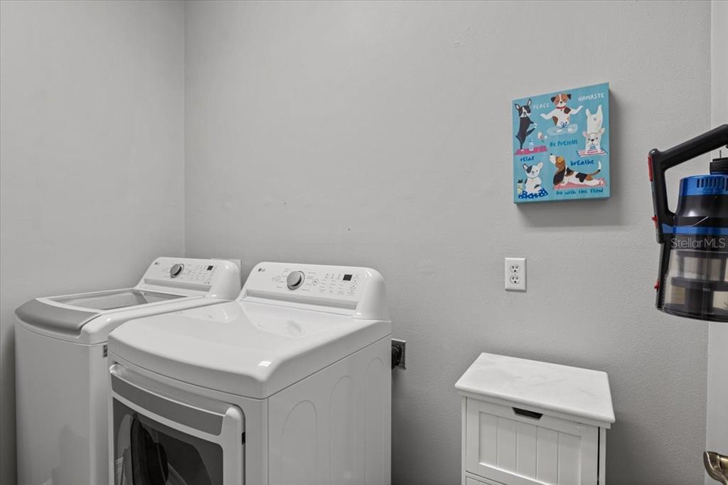 Parrish, Florida, 34219, United States, 3 Bedrooms Bedrooms, ,2 BathroomsBathrooms,Residential,For Sale,1804422