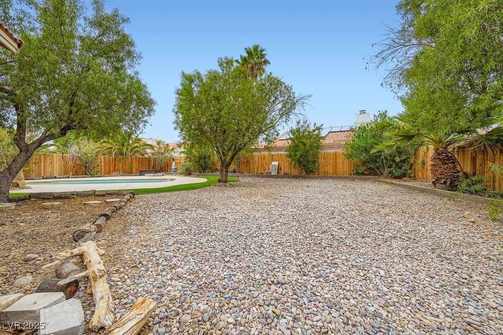 North Las Vegas, Nevada, 89031, United States, 4 Bedrooms Bedrooms, ,3 BathroomsBathrooms,Residential,For Sale,1941055