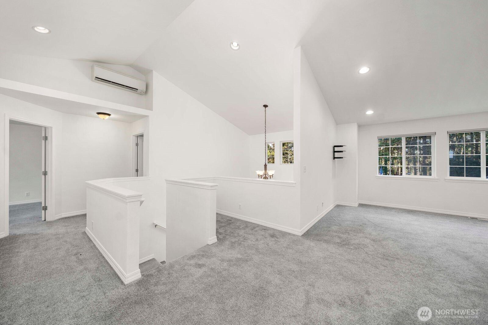 EATONVILLE, Washington, 98328, United States, 4 Bedrooms Bedrooms, ,3 BathroomsBathrooms,Residential,For Sale,1997124