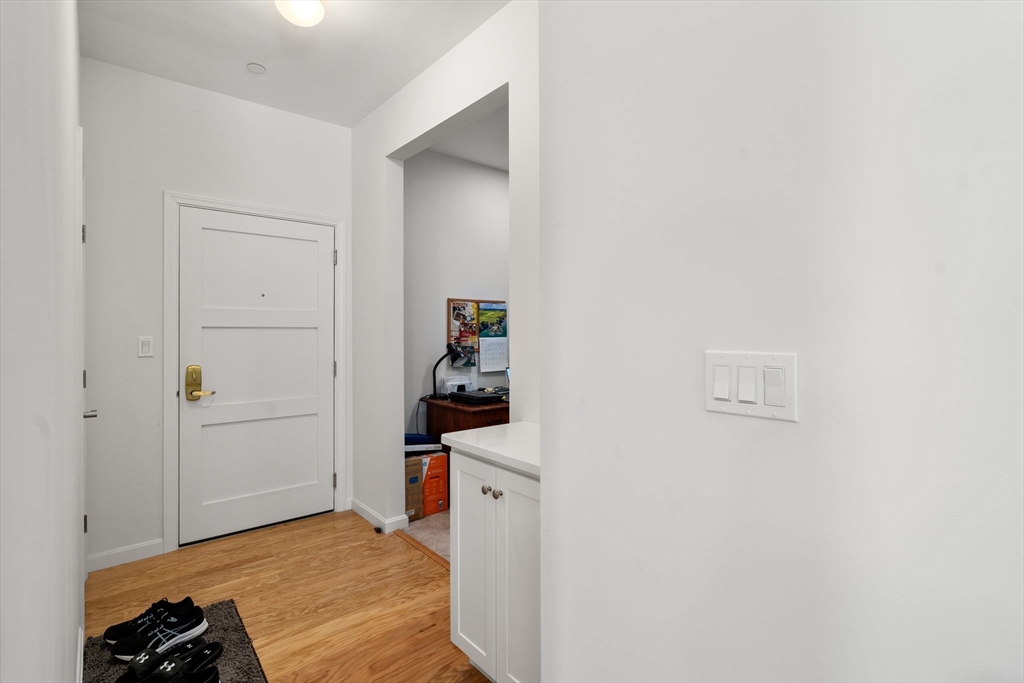 Canton, Massachusetts, 02021, United States, 1 Bedroom Bedrooms, ,1 BathroomBathrooms,Residential,For Sale,1917875