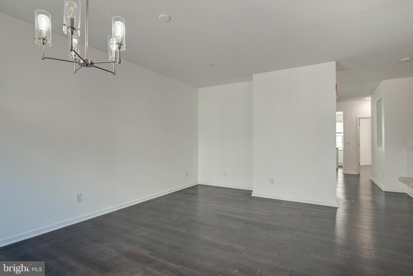 Aldie, Virginia, 20105, United States, 3 Bedrooms Bedrooms, ,3 BathroomsBathrooms,Residential,For Sale,1891094