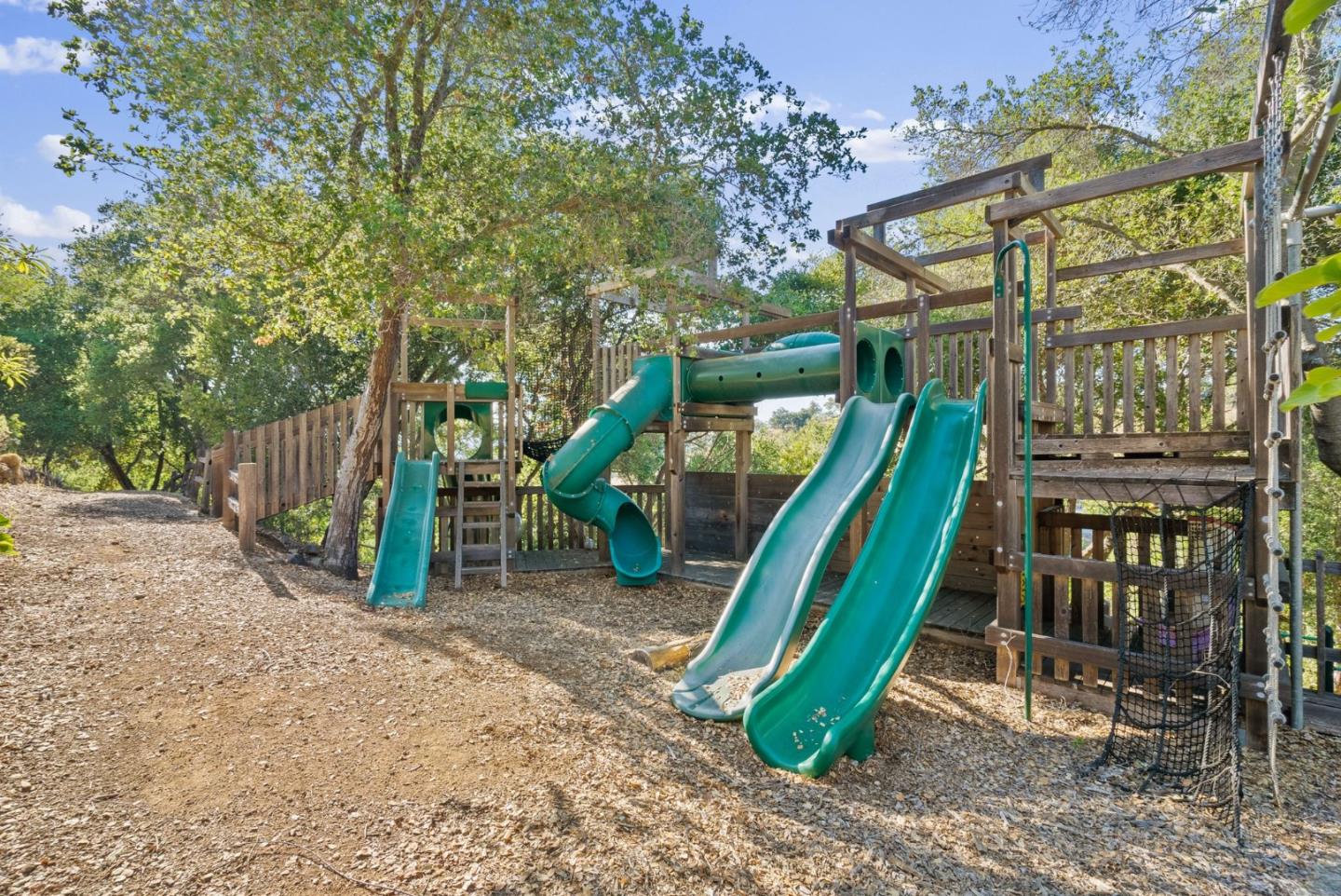 Los Gatos, California, 95032, United States, 4 Bedrooms Bedrooms, ,4 BathroomsBathrooms,Residential,For Sale,1918329