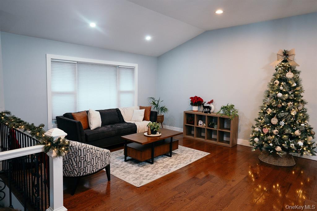 Wappingers Falls, New York, 12590, United States, 3 Bedrooms Bedrooms, ,4 BathroomsBathrooms,Residential,For Sale,1998692