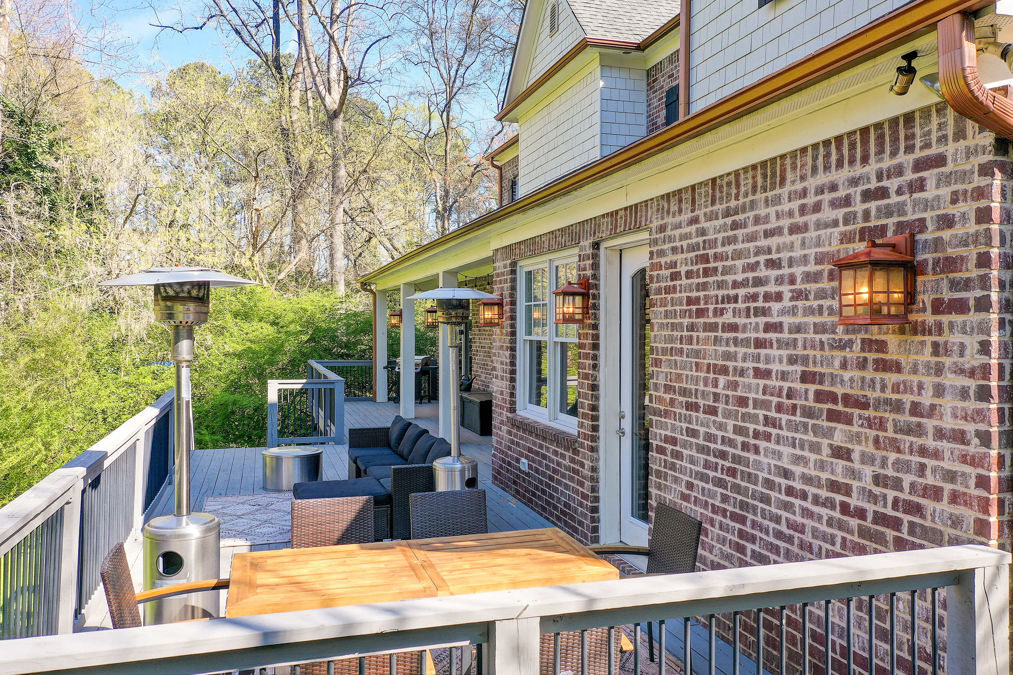  Exceptional Space and Craftsmanship in Custom Brookhaven Home - 物件實景