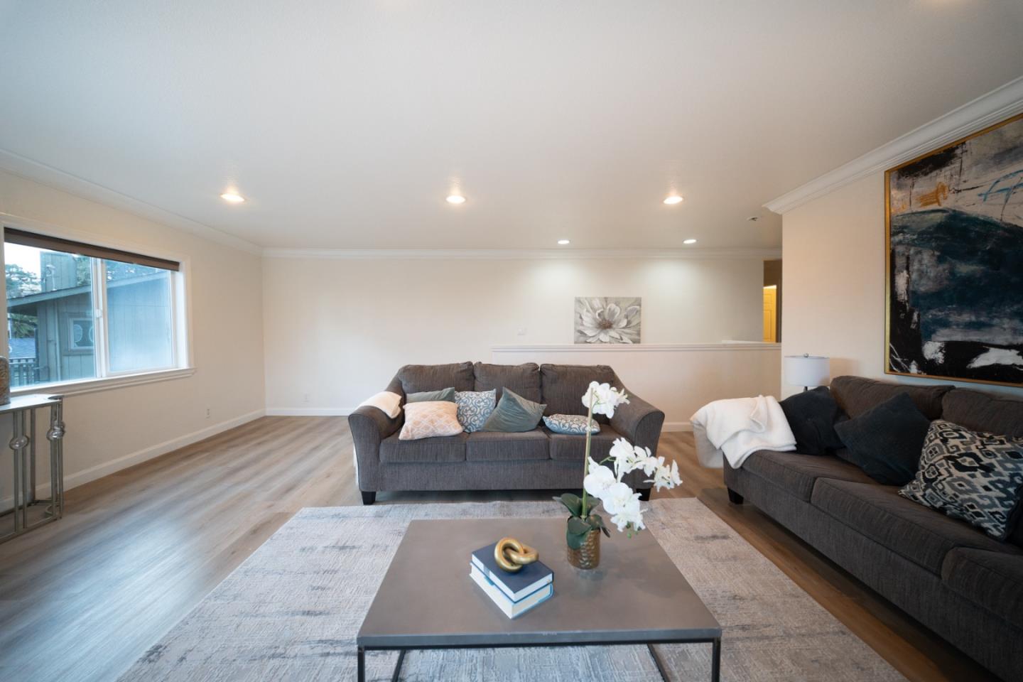 Pacifica, California, 94044, United States, 4 Bedrooms Bedrooms, ,5 BathroomsBathrooms,Residential,For Sale,1988346