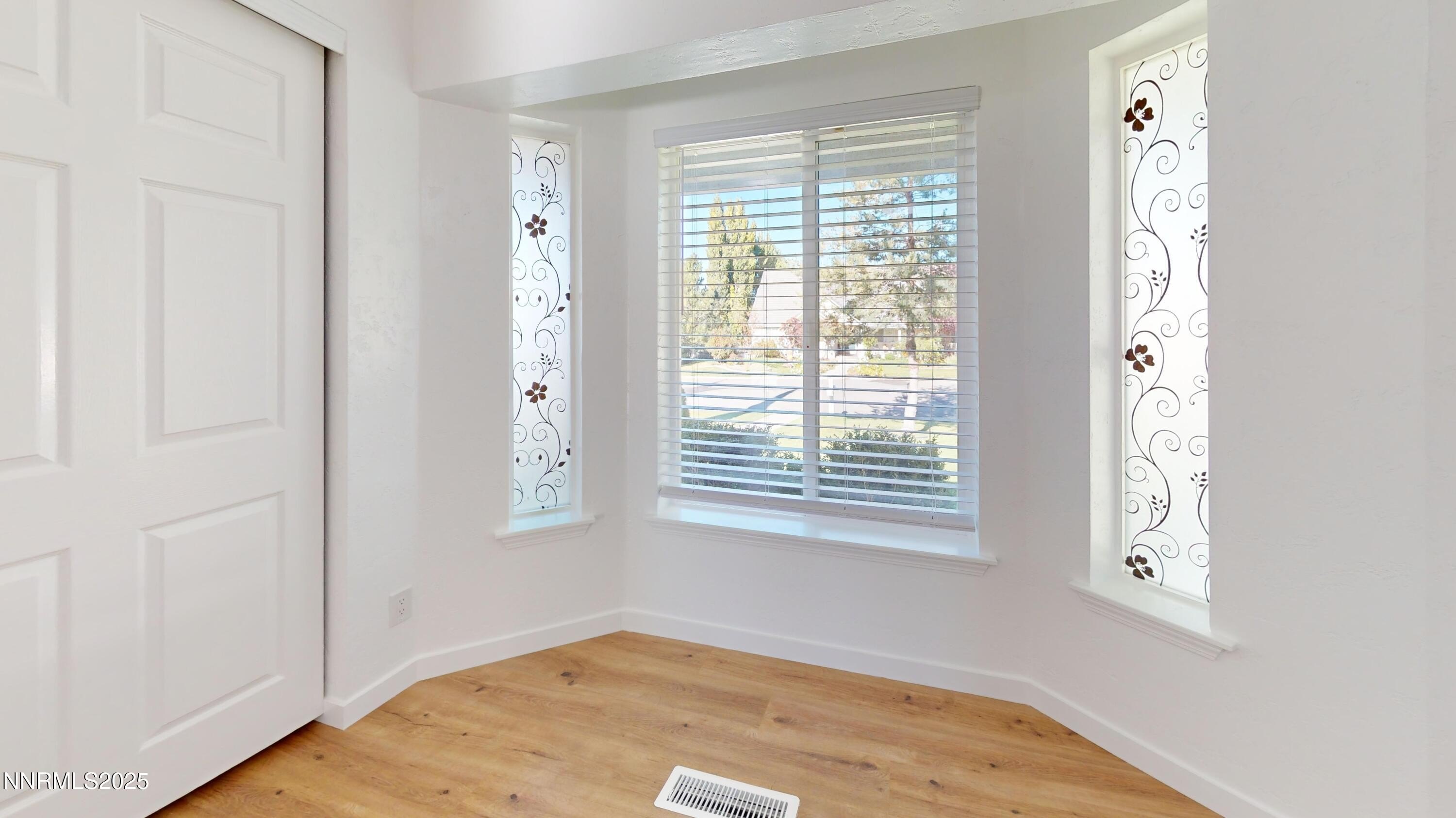 Winnemucca, Nevada, 89445, United States, 5 Bedrooms Bedrooms, ,3 BathroomsBathrooms,Residential,For Sale,1983317