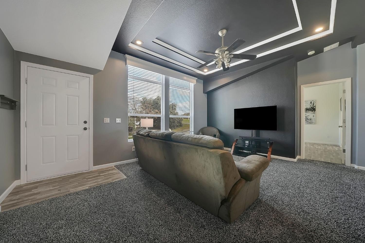 Valley Springs, California, 95252, United States, 5 Bedrooms Bedrooms, ,4 BathroomsBathrooms,Residential,For Sale,1724750