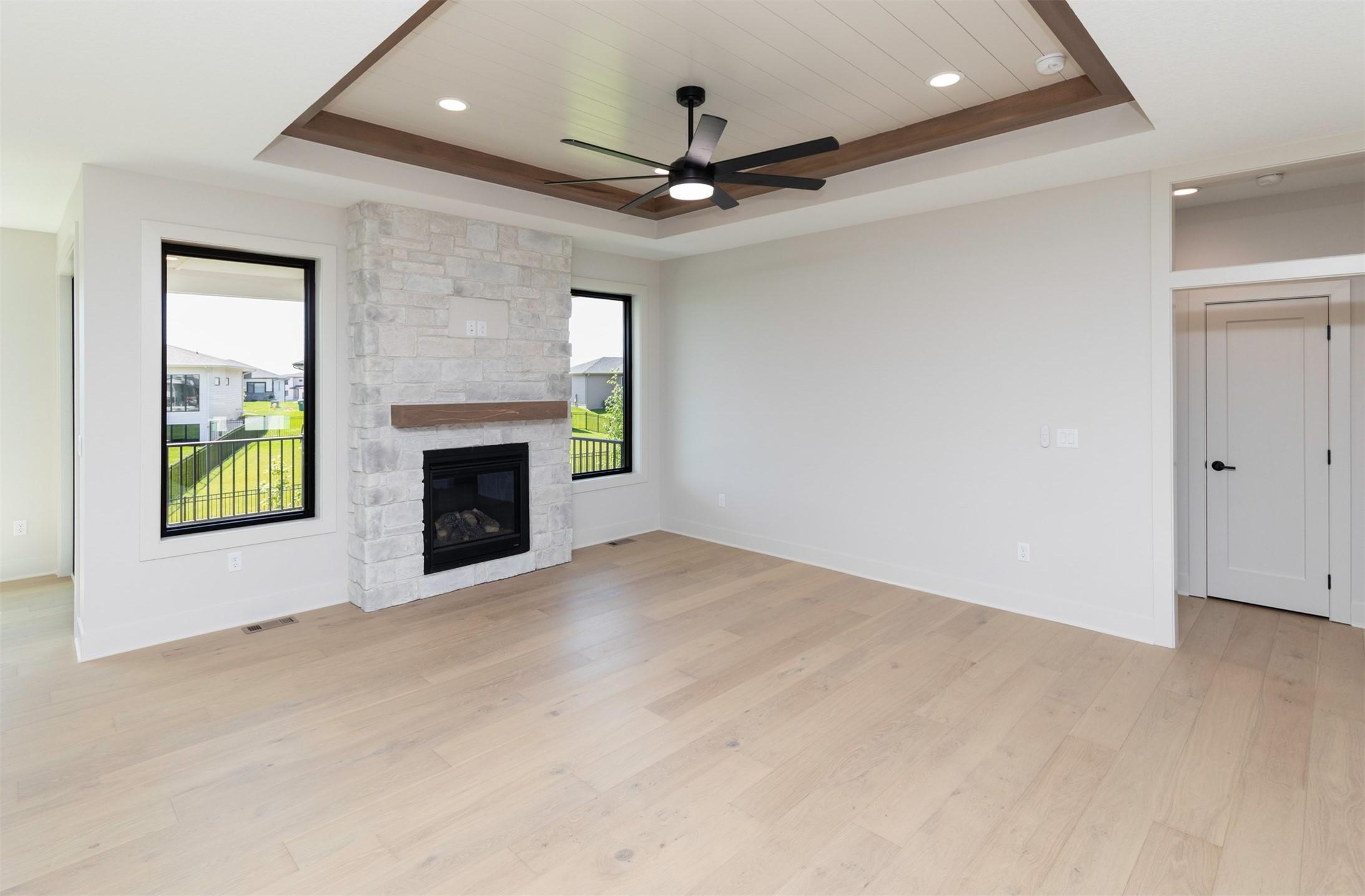 Clive, Iowa, 50325, United States, 5 Bedrooms Bedrooms, ,3 BathroomsBathrooms,Residential,For Sale,1910418