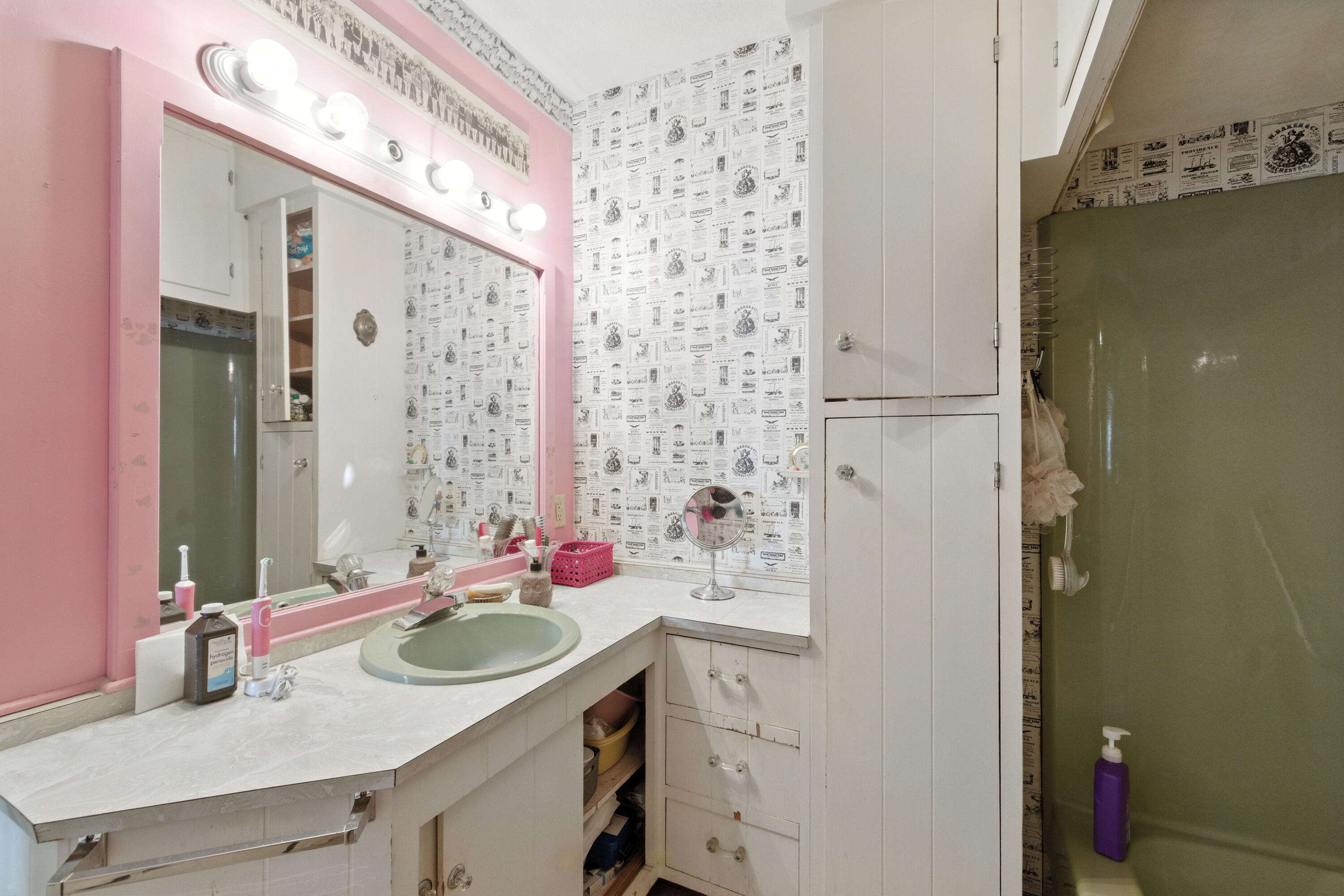 Biddeford, Maine, 04005, United States, ,4 BathroomsBathrooms,Residential,For Sale,1933141
