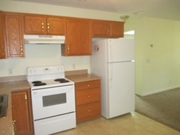 Northampton, Massachusetts, 01062, United States, 3 Bedrooms Bedrooms, ,3 BathroomsBathrooms,Residential,For Sale,1848678