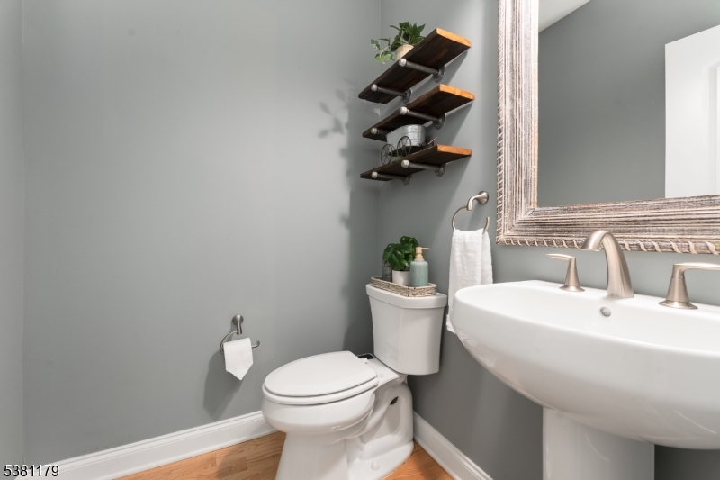 Hackettstown, New Jersey, 07840, United States, 3 Bedrooms Bedrooms, ,3 BathroomsBathrooms,Residential,For Sale,1977802