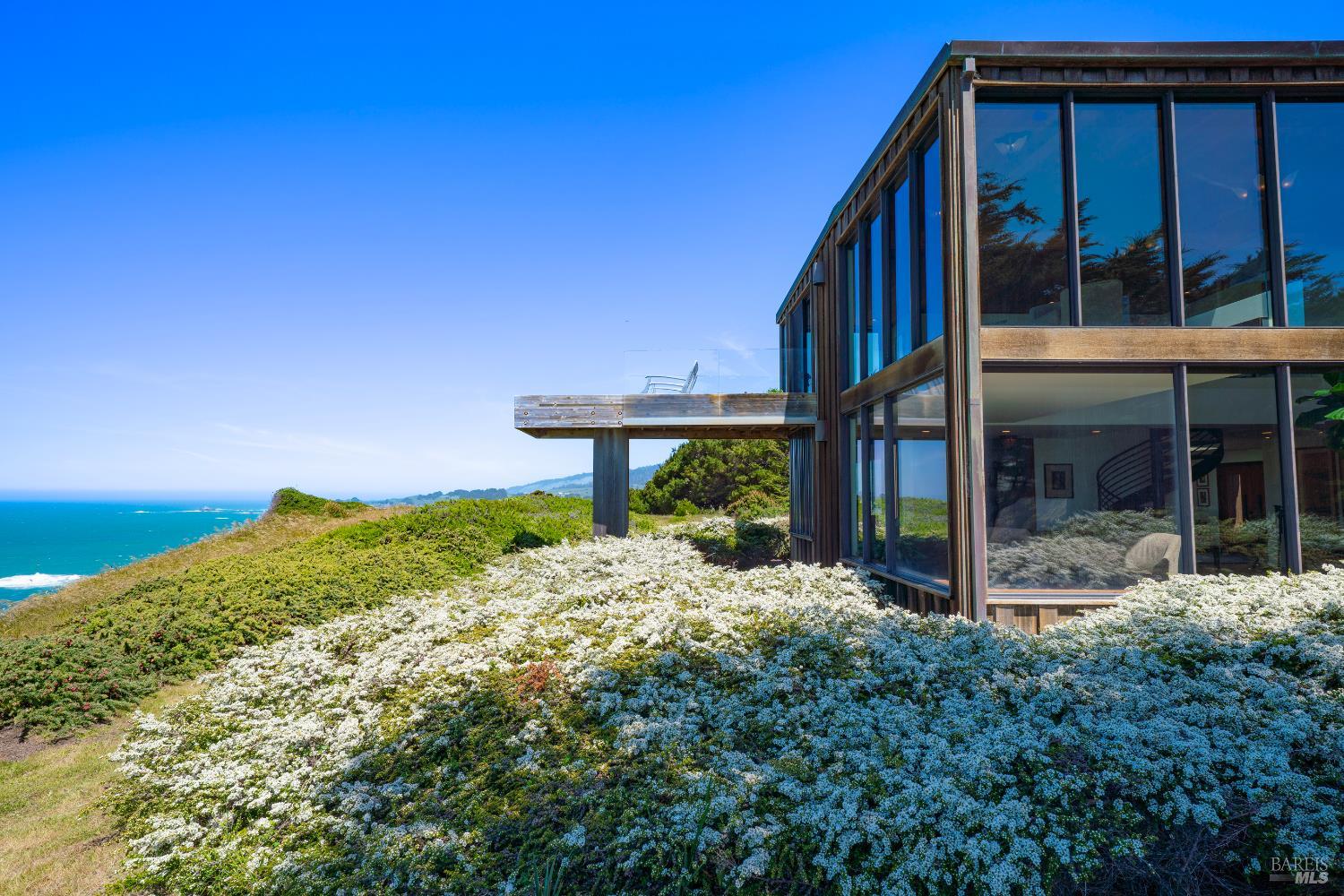 Elk, California, 95432, United States, 4 Bedrooms Bedrooms, ,4 BathroomsBathrooms,Residential,For Sale,1993215