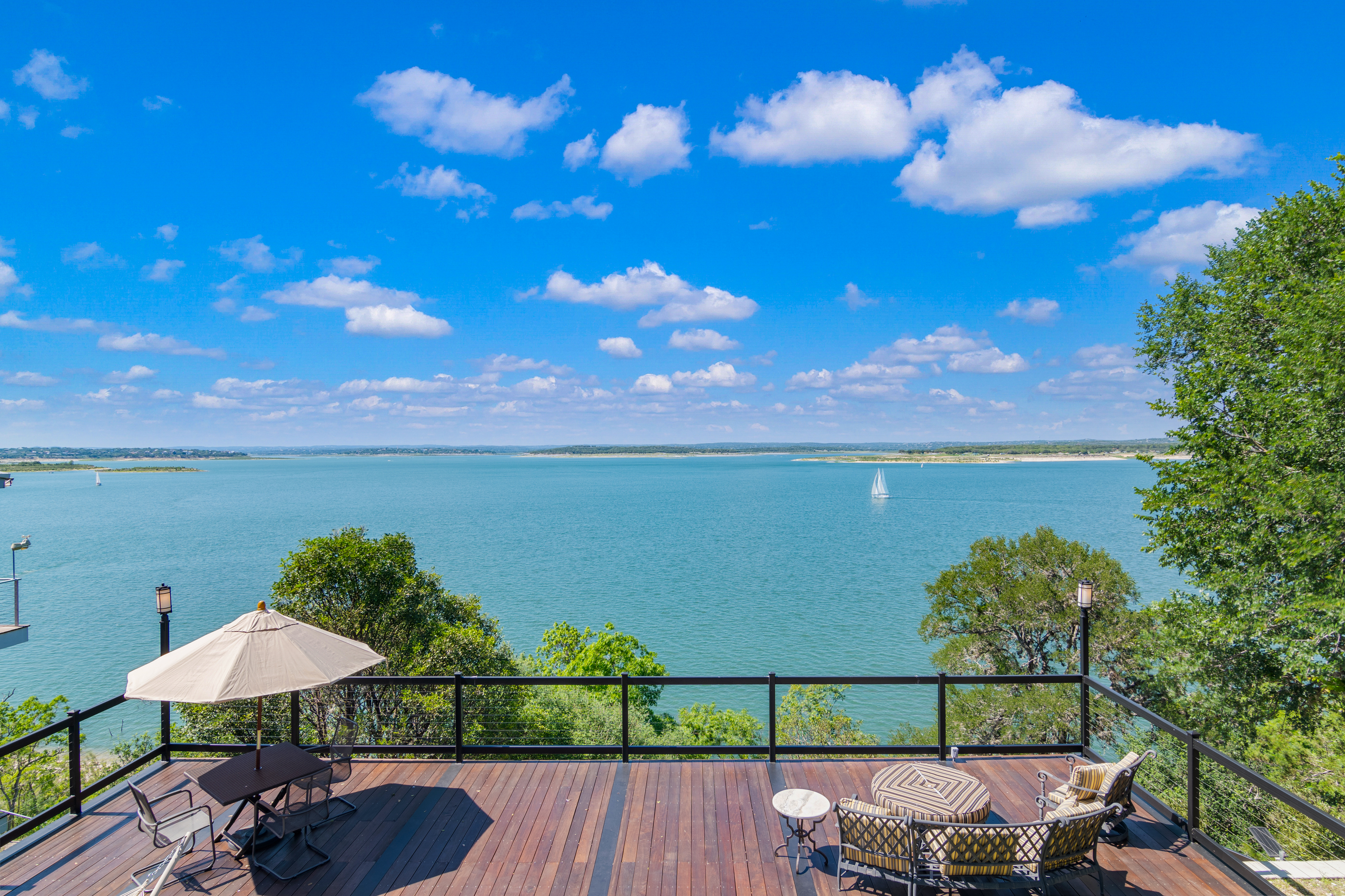  Canyon Lake Waterfront Retreat - 物件實景