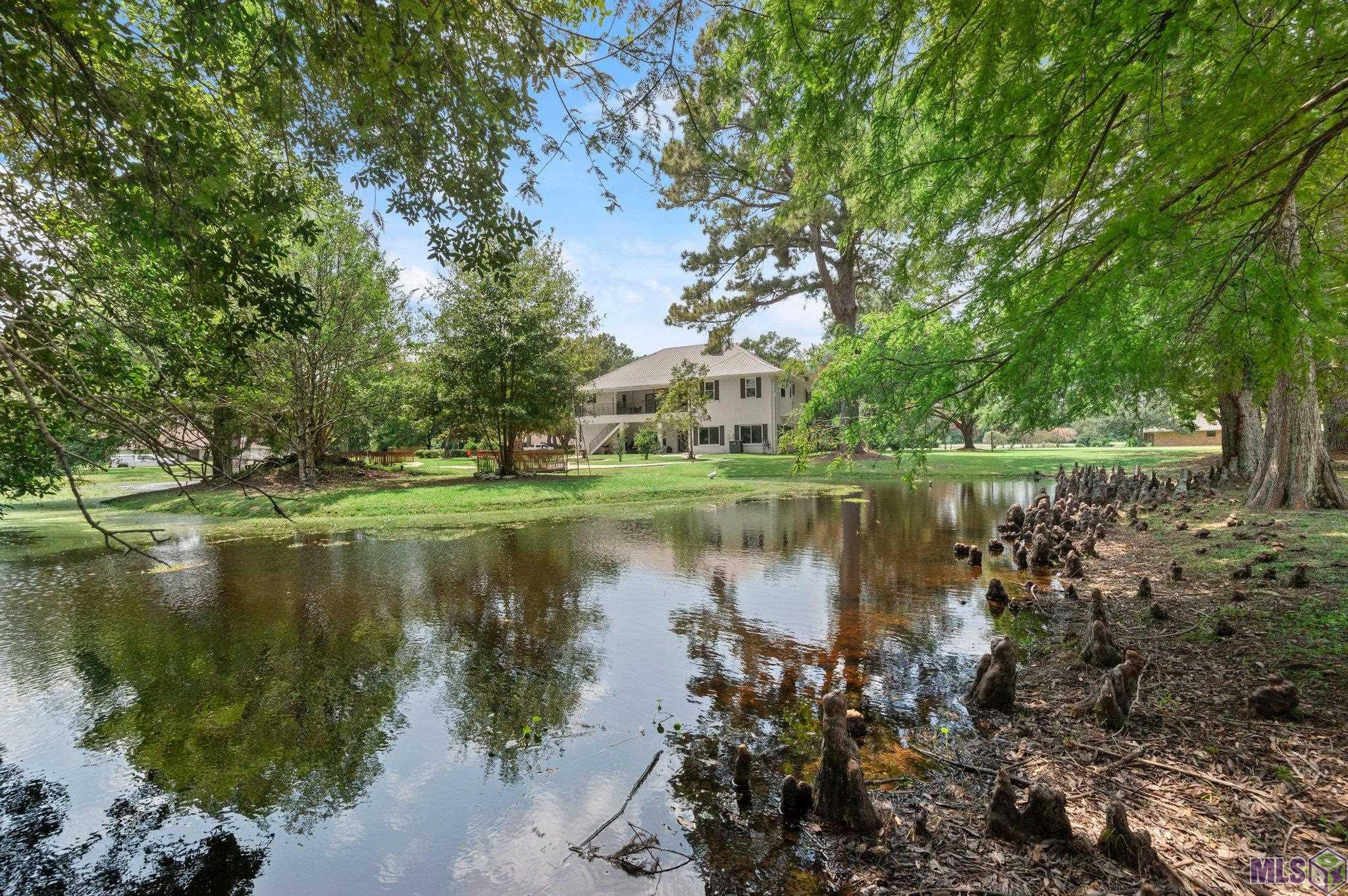Baton Rouge, Louisiana, 70818, United States, 5 Bedrooms Bedrooms, ,4 BathroomsBathrooms,Residential,For Sale,1899347