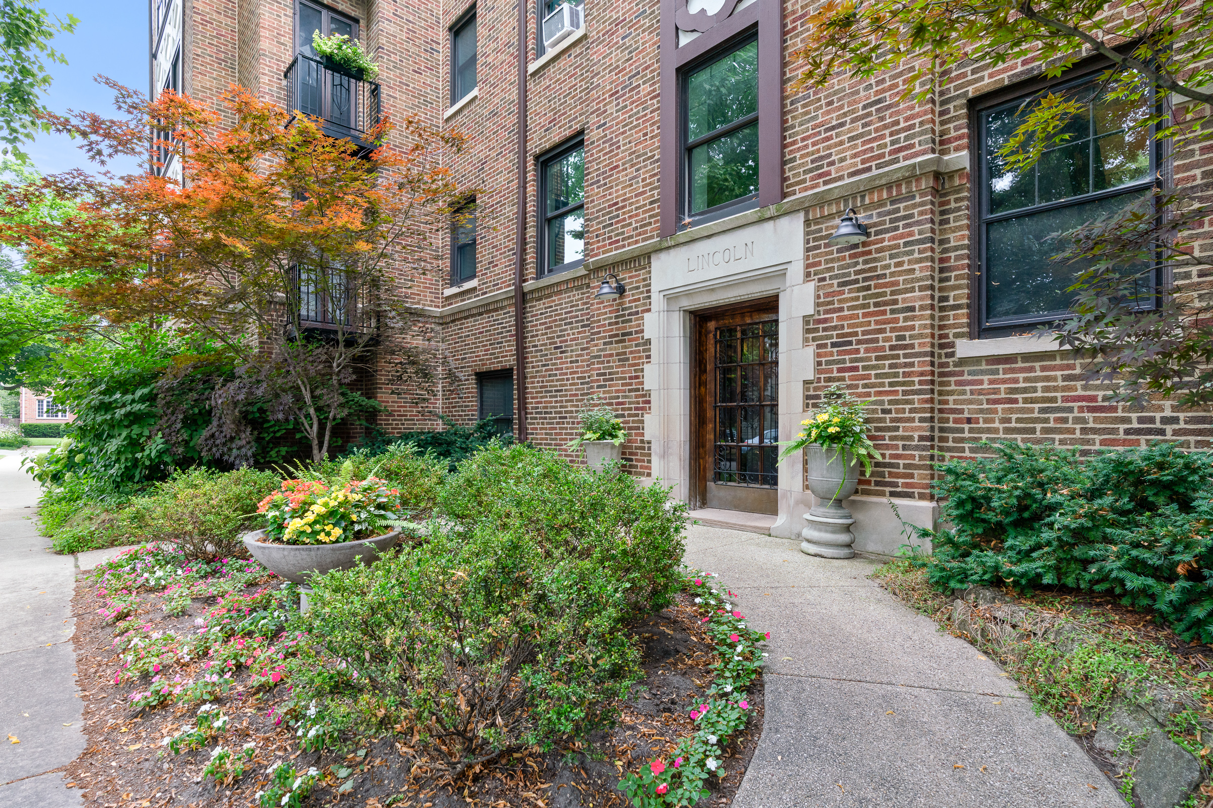  Timeless Architectural Details That Make Evanston