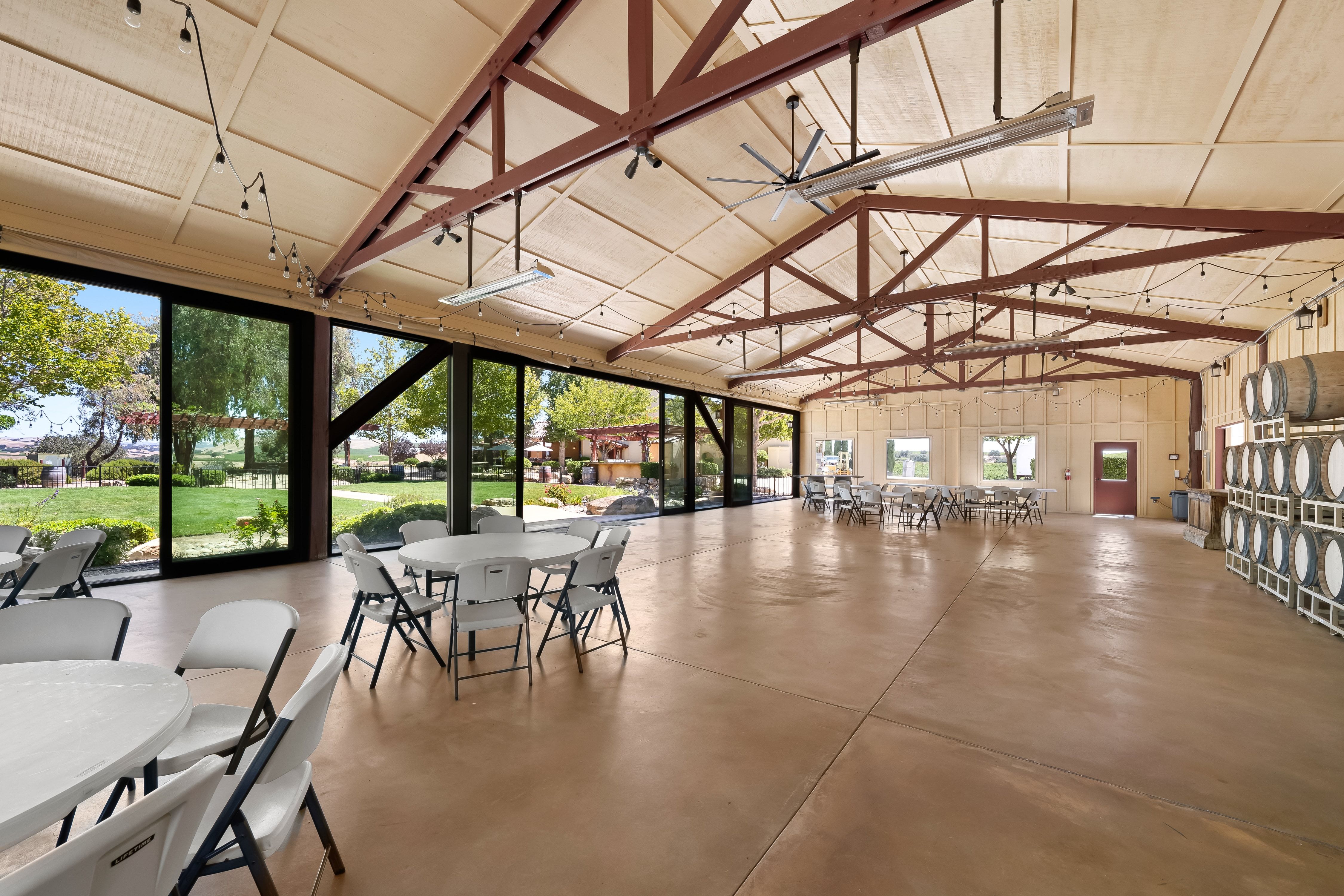  2995 Pleasant Valley Road - 物件實景