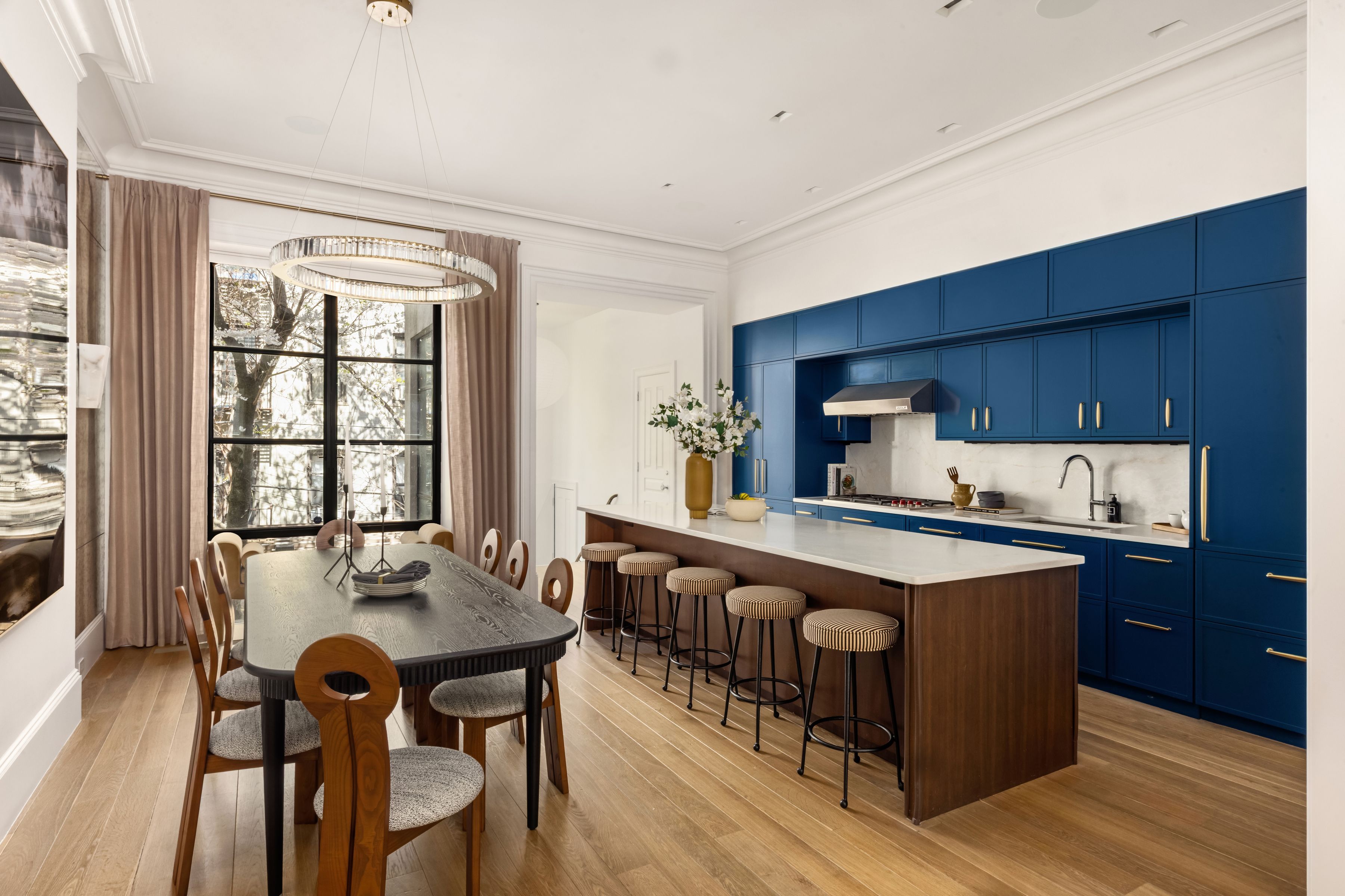  527 3rd Street - 物件實景