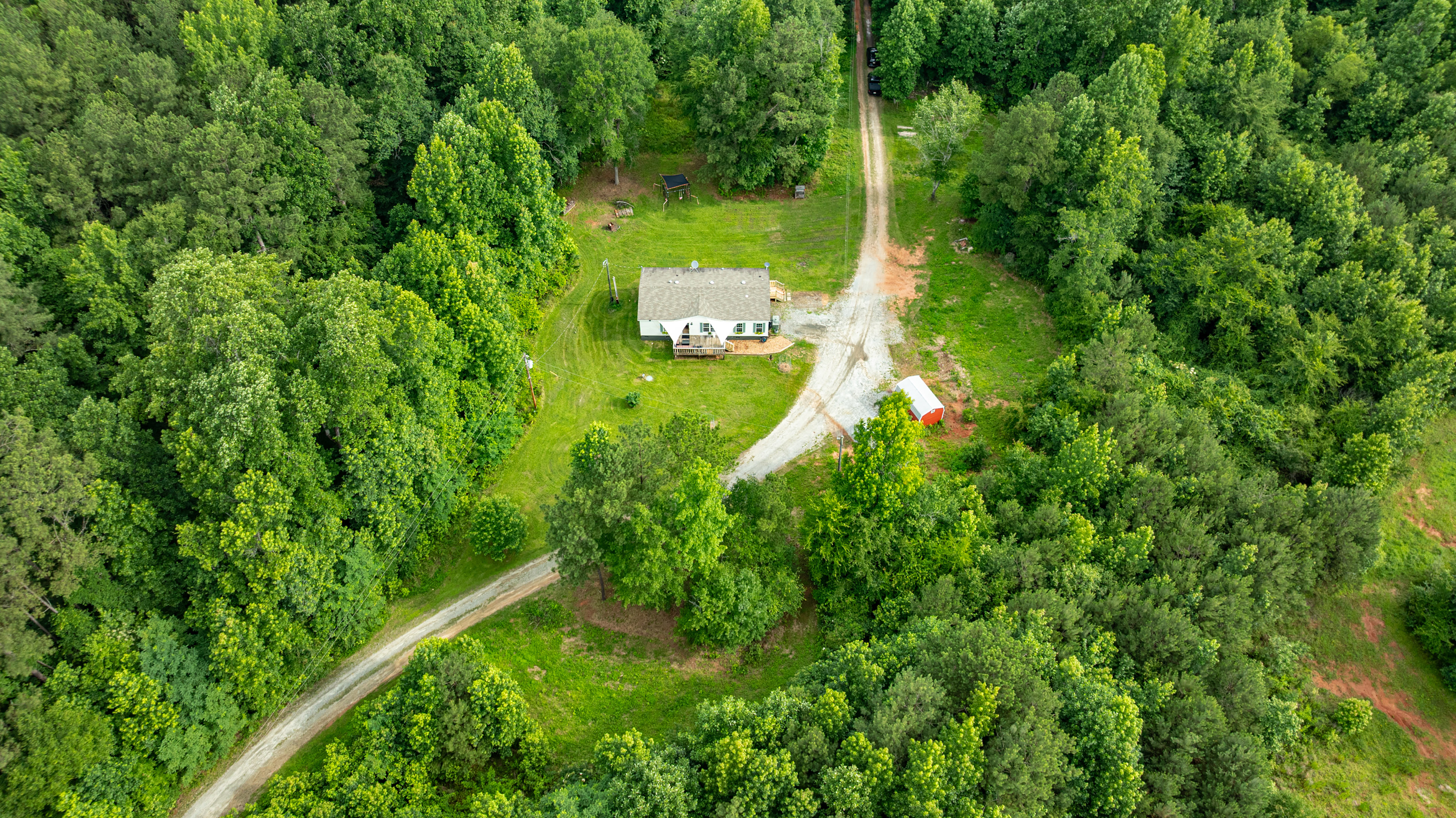  Completely Refreshed Home on Five Private Acres - 物件實景