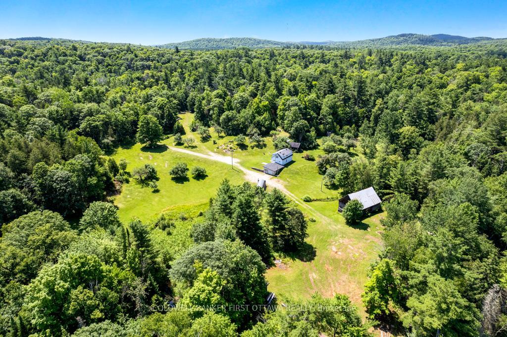 LANARK HIGHLANDS, Ontario, K0G 1K0, CA, 3 Bedrooms Bedrooms, ,Residential,For Sale,1947994