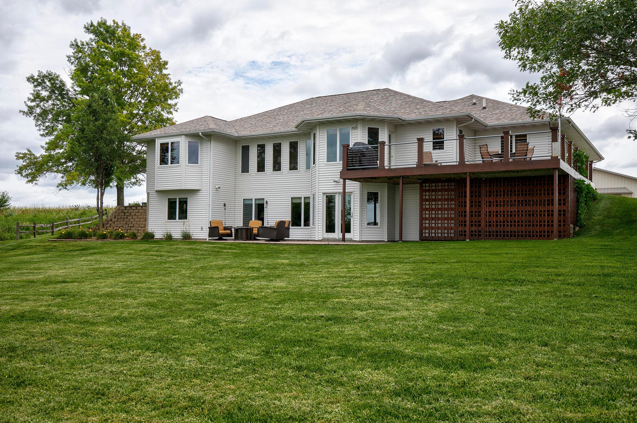 Jewell, Iowa, 50130, United States, 3 Bedrooms Bedrooms, ,4 BathroomsBathrooms,Residential,For Sale,1922792