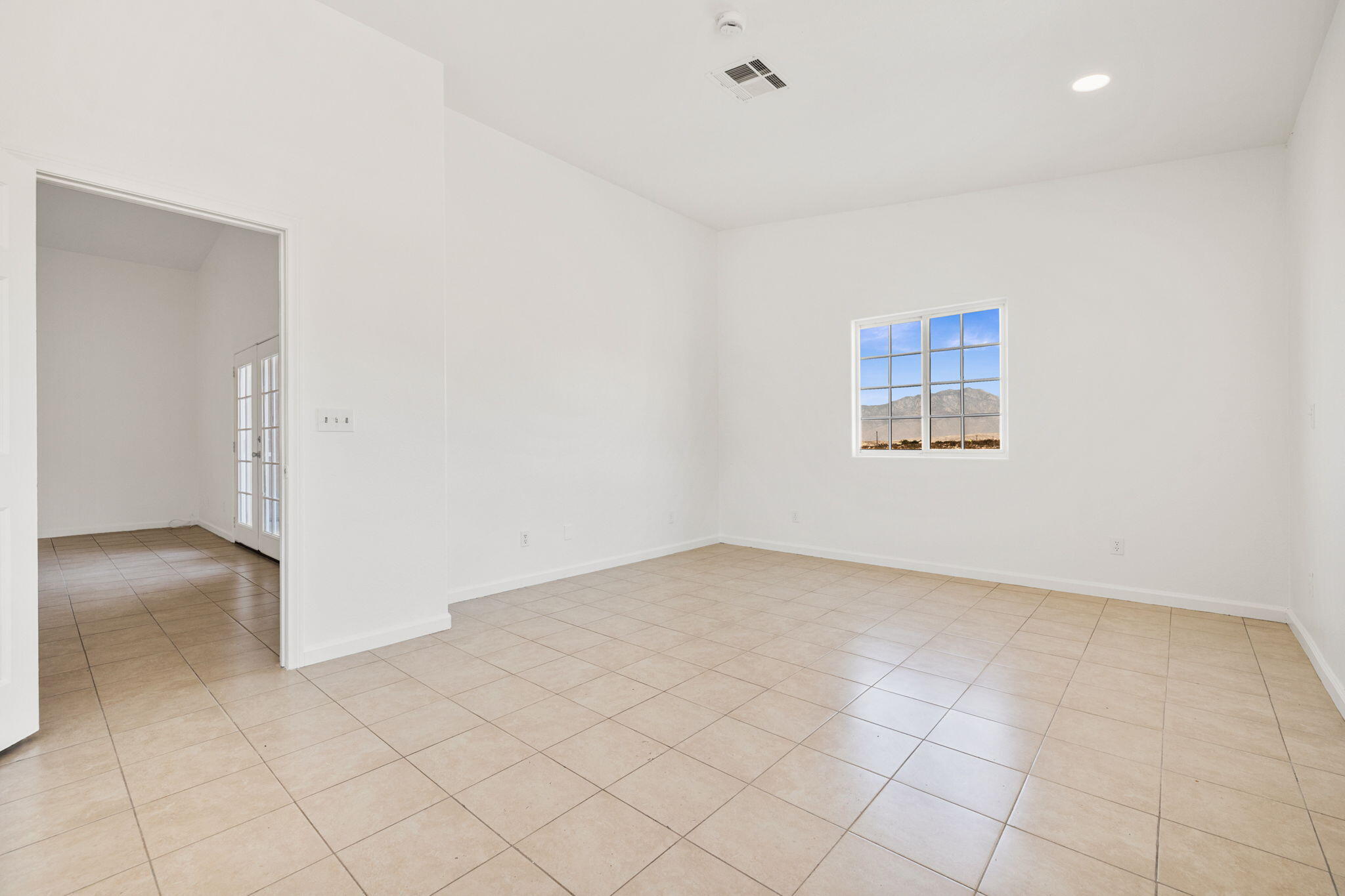 Desert Hot Springs, California, 92241, United States, 4 Bedrooms Bedrooms, ,3 BathroomsBathrooms,Residential,For Sale,1987511