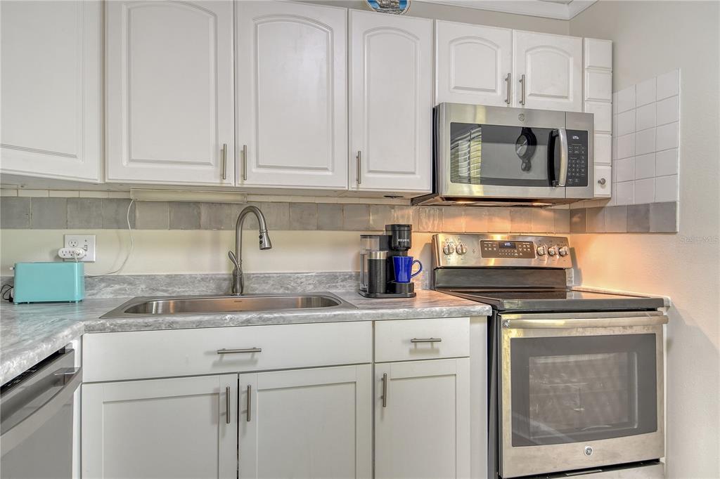 Longboat Key, Florida, 34228, United States, 2 Bedrooms Bedrooms, ,2 BathroomsBathrooms,Residential,For Sale,1837810