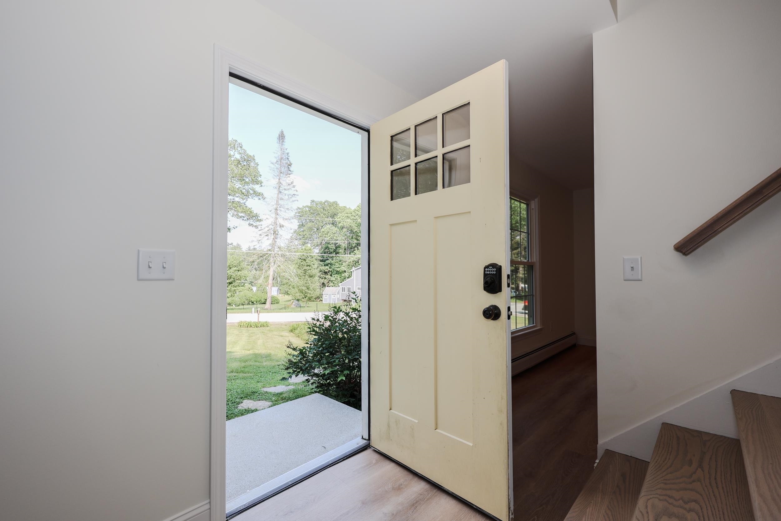 Wilton, New Hampshire, 03086, United States, 3 Bedrooms Bedrooms, ,2 BathroomsBathrooms,Residential,For Sale,1940505