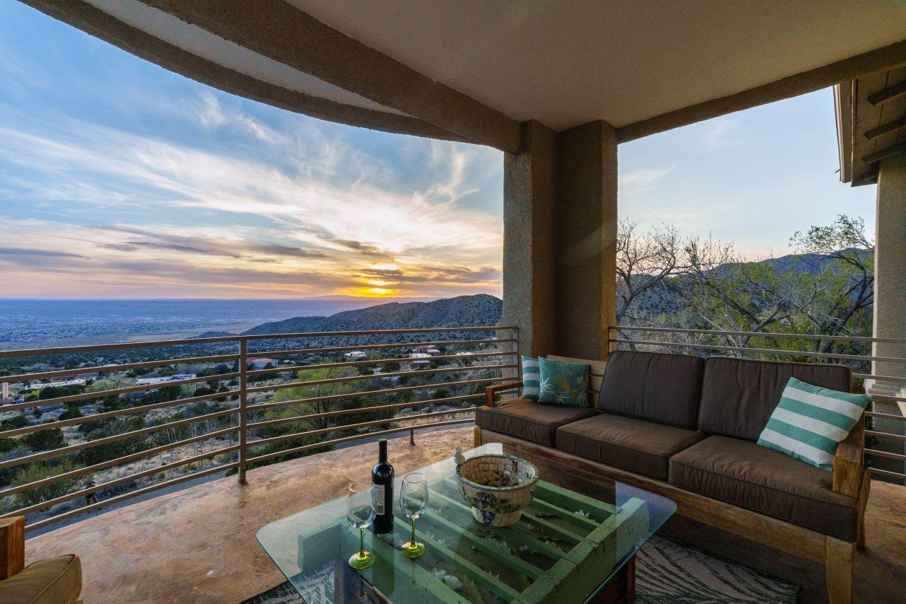 Albuquerque, New Mexico, 87122, United States, 4 Bedrooms Bedrooms, ,5 BathroomsBathrooms,Residential,For Sale,1766208