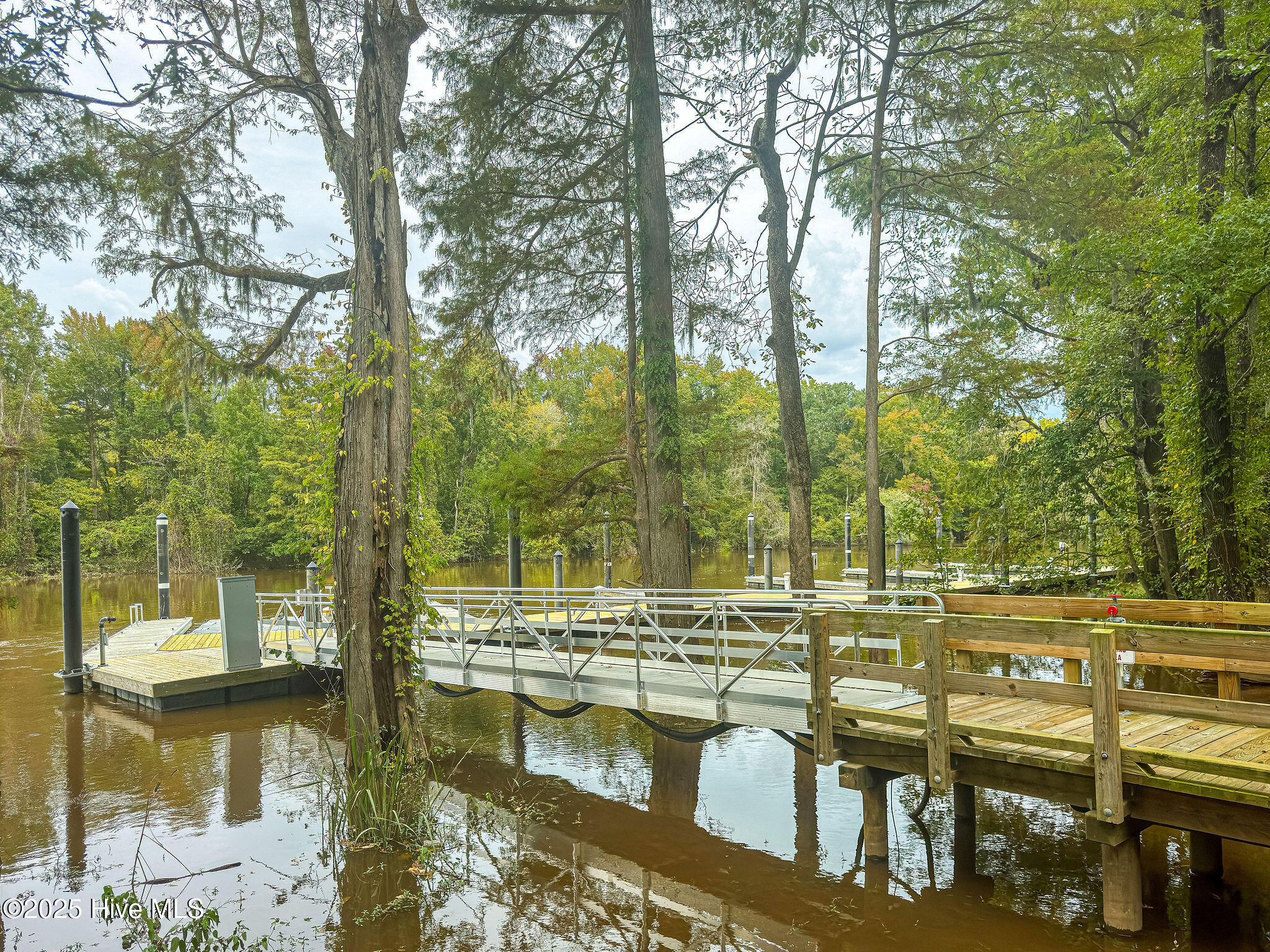 Leland, North Carolina, 28451, United States, 3 Bedrooms Bedrooms, ,4 BathroomsBathrooms,Residential,For Sale,1805134