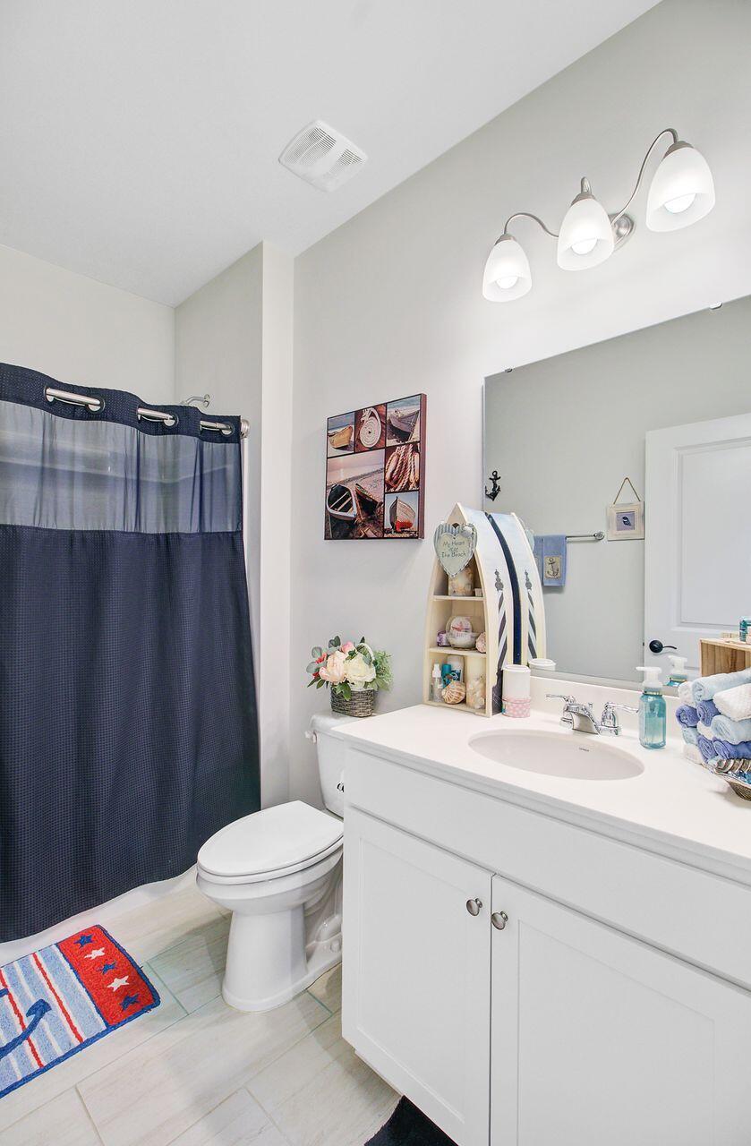 Johns Island, South Carolina, 29455, United States, 4 Bedrooms Bedrooms, ,2 BathroomsBathrooms,Residential,For Sale,1967653