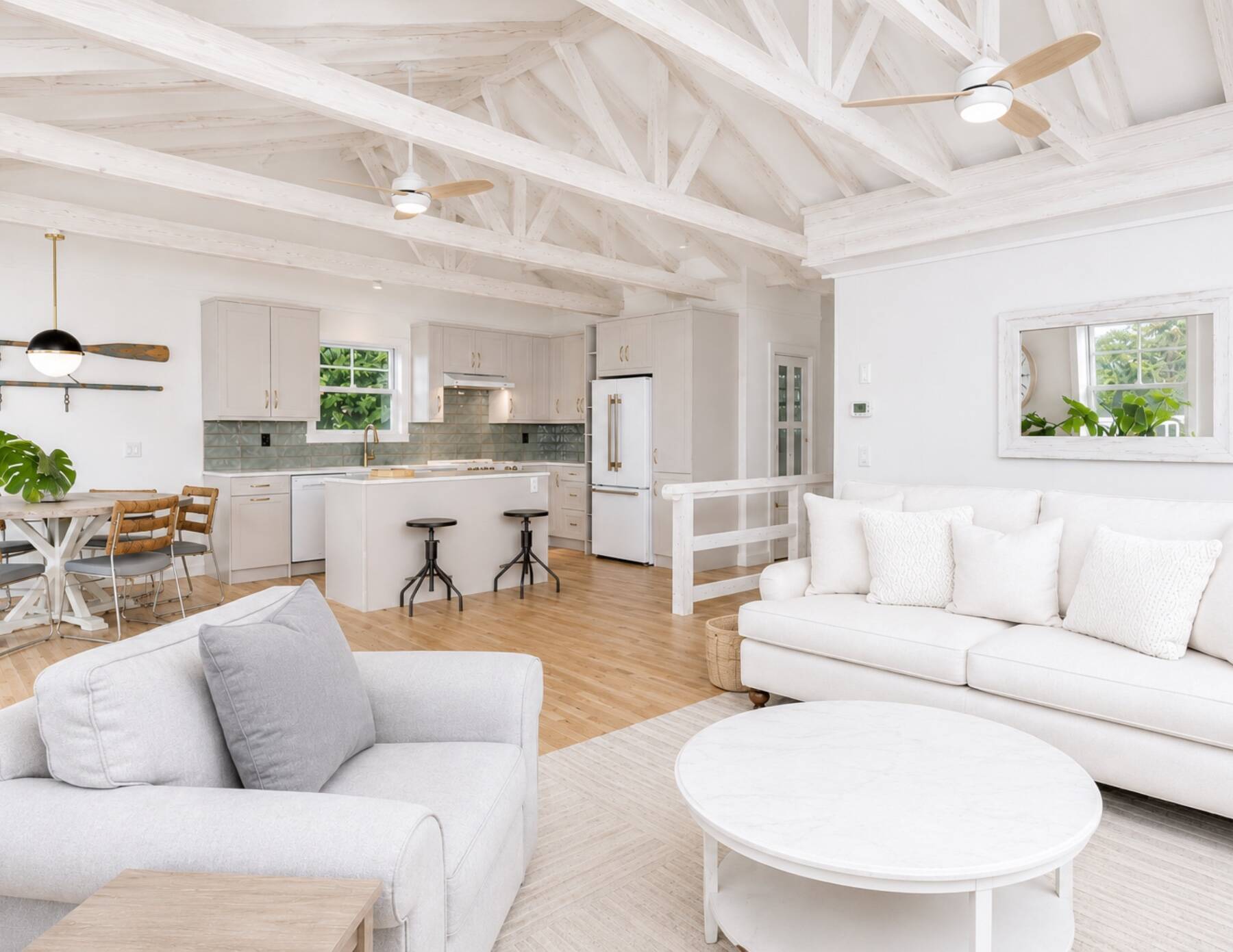  Southampton Cove Retreat - Renovated 3BR with Water Views - 物件實景
