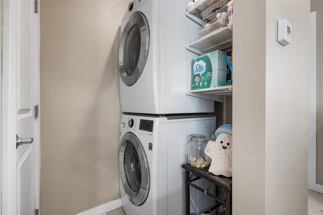 Lawrenceville, Pennsylvania, 15201, United States, ,Residential,For Sale,1988380