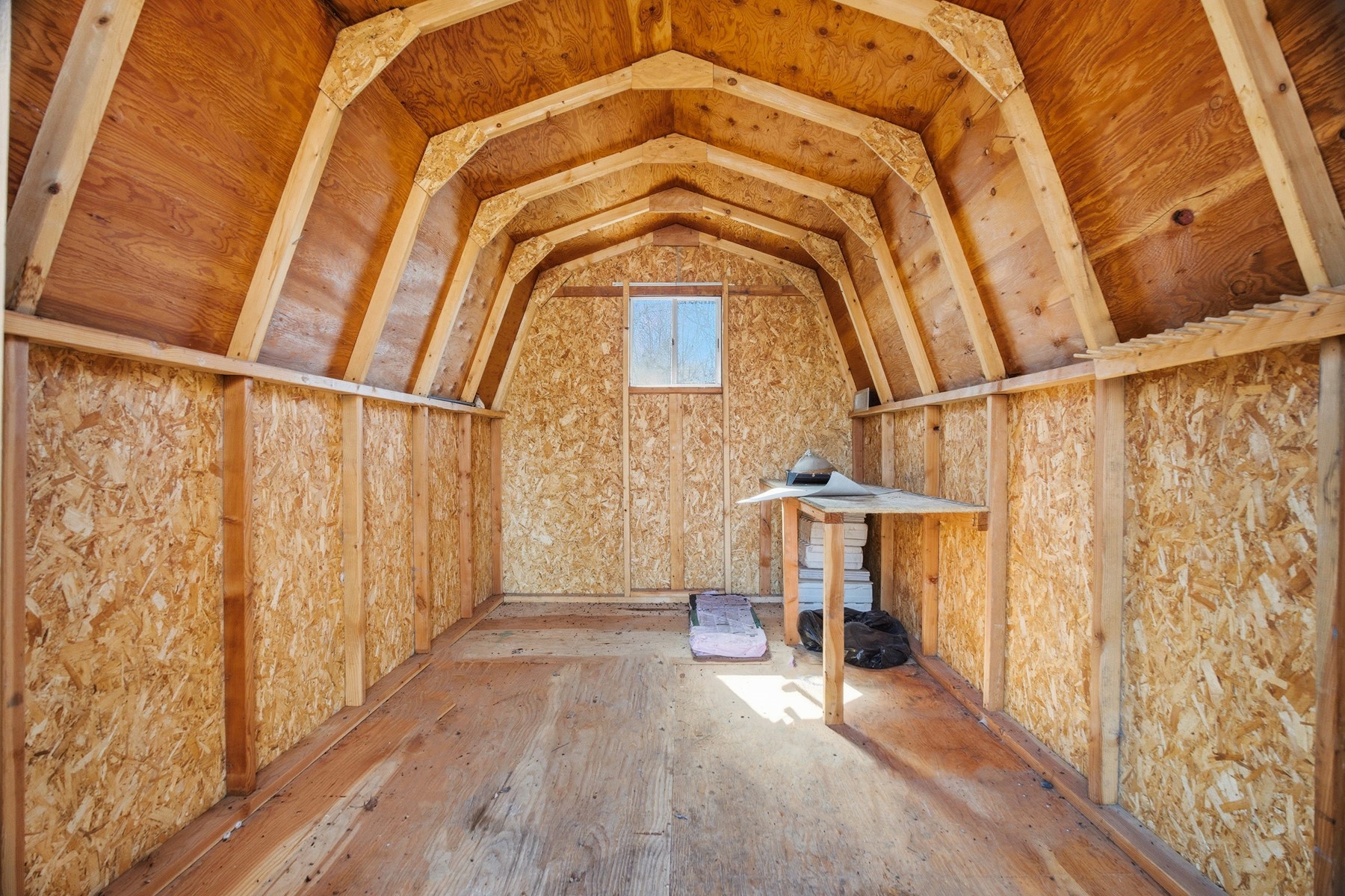  Single-Level Living with Key Updates - 物件實景