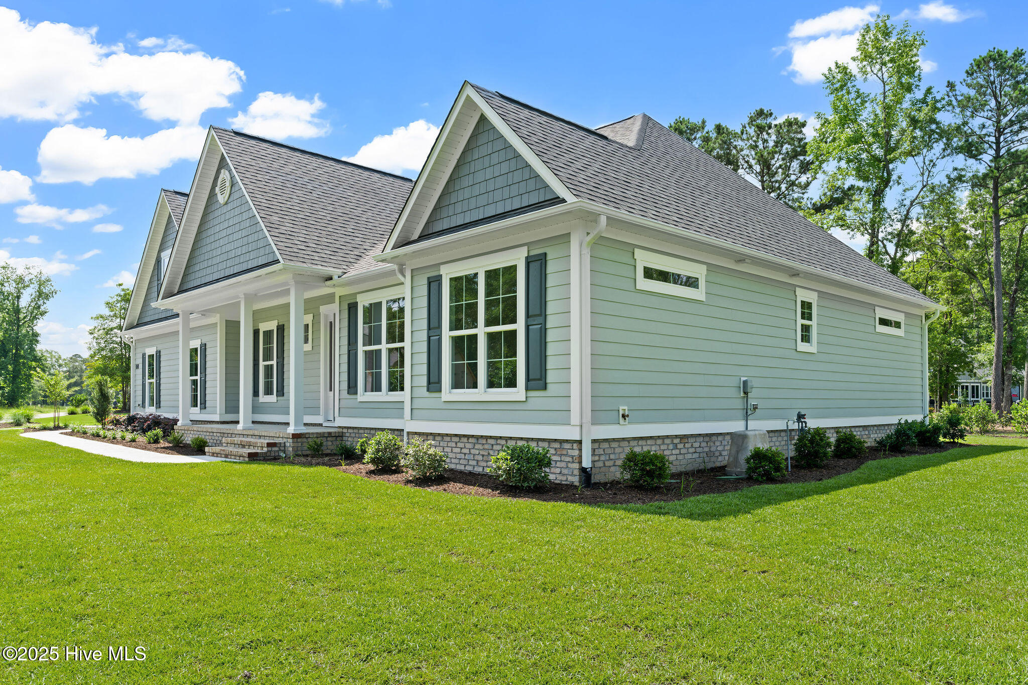 Leland, North Carolina, 28451, United States, 3 Bedrooms Bedrooms, ,4 BathroomsBathrooms,Residential,For Sale,1805134